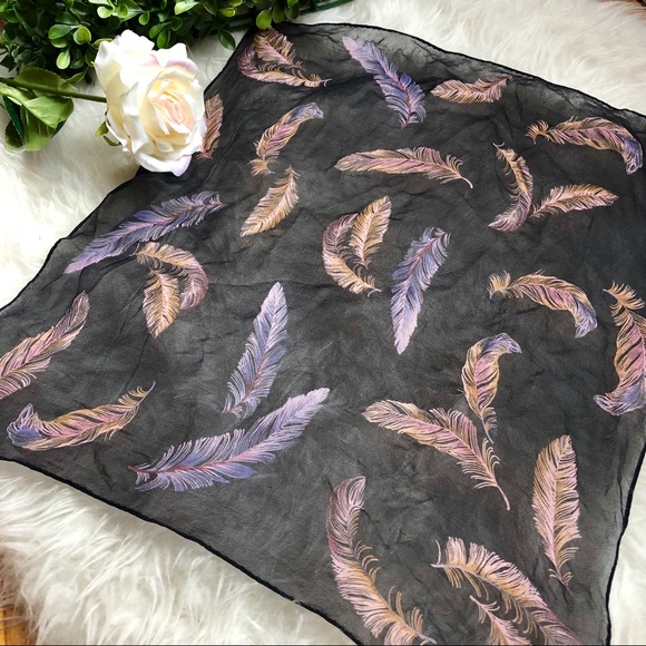 Ann Taylor black silk feather scarf, made in Japan - Picture 2 of 6